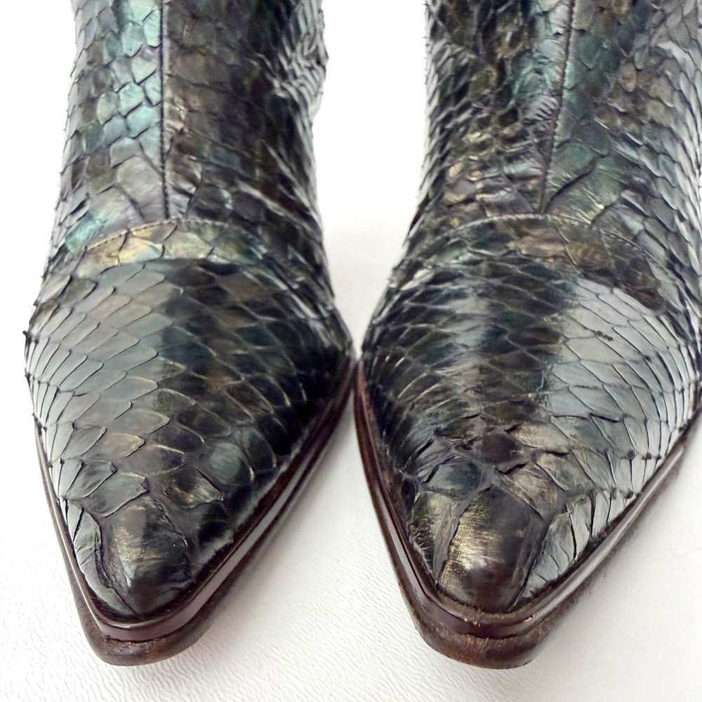 GUCCI | Tom Ford Runway Spring 1997 Iridescent Python Knee High Boots US 6.5 - Picture 8 of 16